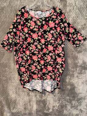 LuLaRoe Floral Print Tunic Top Size M